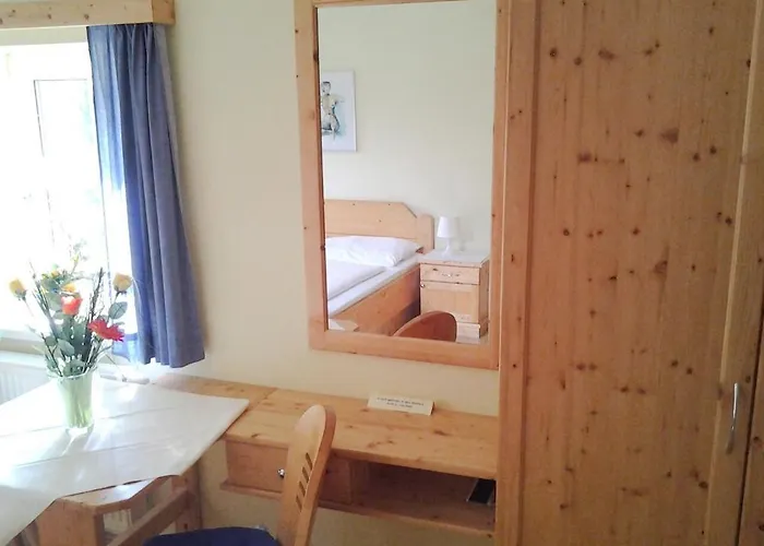 Värdshus Gastehaus Ritschi 3*